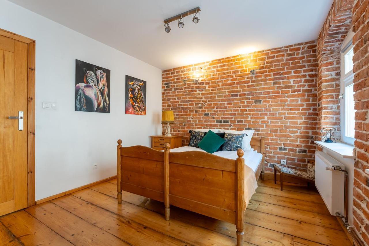 Apartament 1886 - Doba Do 14-00 - W Scislym Centrum Z Widokiem Na Majowke - By Space Apart Daire Jelenia Gora Dış mekan fotoğraf