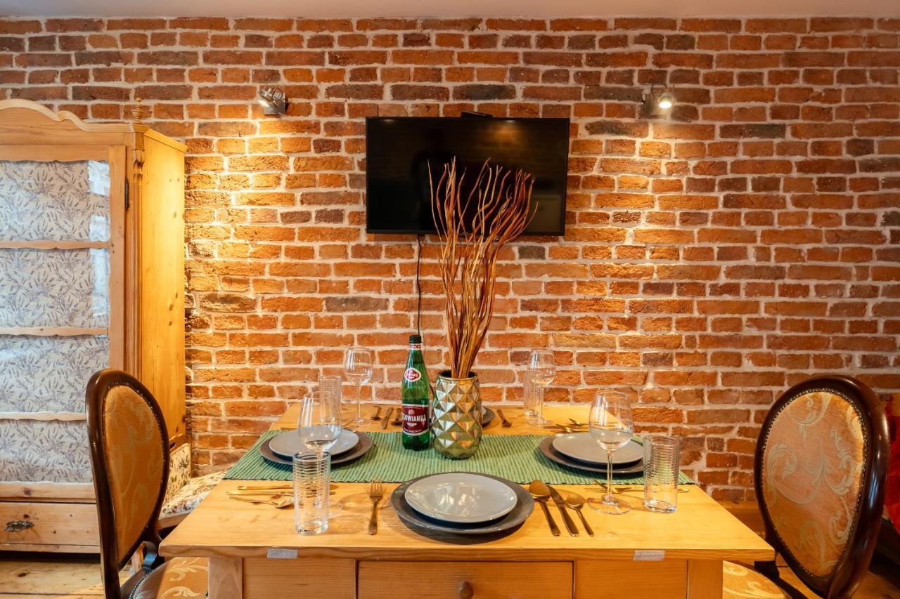 Apartament 1886 - Doba Do 14-00 - W Scislym Centrum Z Widokiem Na Majowke - By Space Apart Daire Jelenia Gora Dış mekan fotoğraf