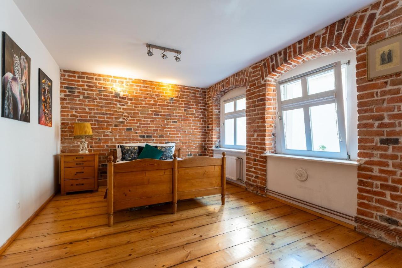 Apartament 1886 - Doba Do 14-00 - W Scislym Centrum Z Widokiem Na Majowke - By Space Apart Daire Jelenia Gora Dış mekan fotoğraf
