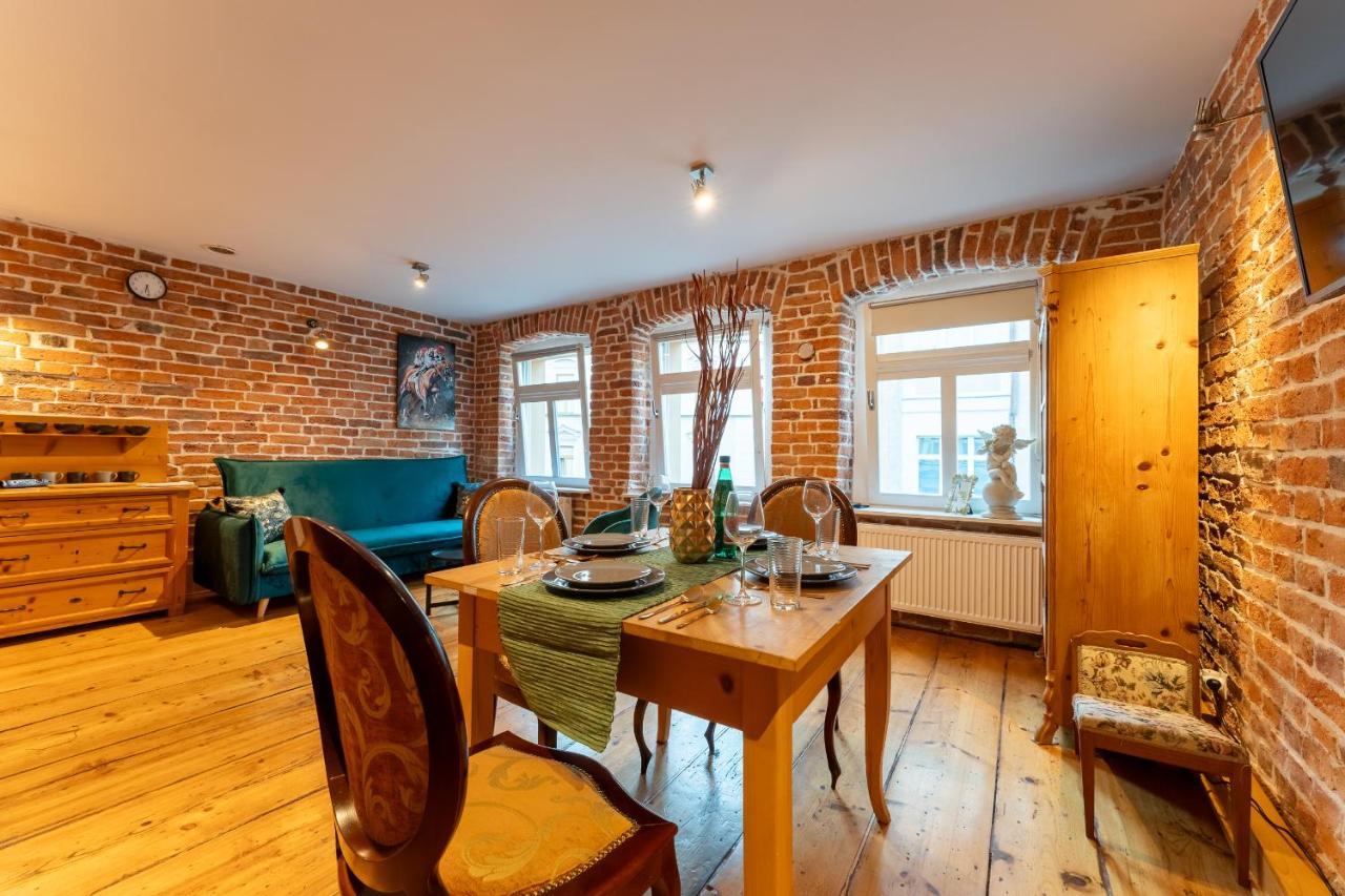 Apartament 1886 - Doba Do 14-00 - W Scislym Centrum Z Widokiem Na Majowke - By Space Apart Daire Jelenia Gora Dış mekan fotoğraf