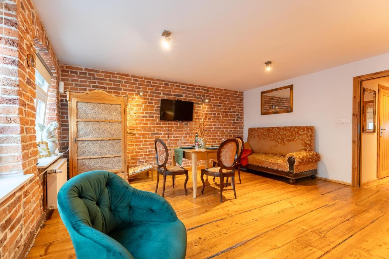 Apartament 1886 - Doba Do 14-00 - W Scislym Centrum Z Widokiem Na Majowke - By Space Apart Daire Jelenia Gora Dış mekan fotoğraf